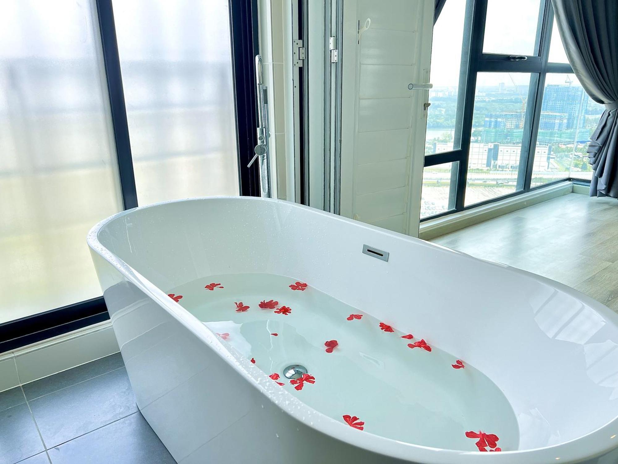 Southkey Mosaic Mid Valley By Luxecocoo Ck * Johor Bahru