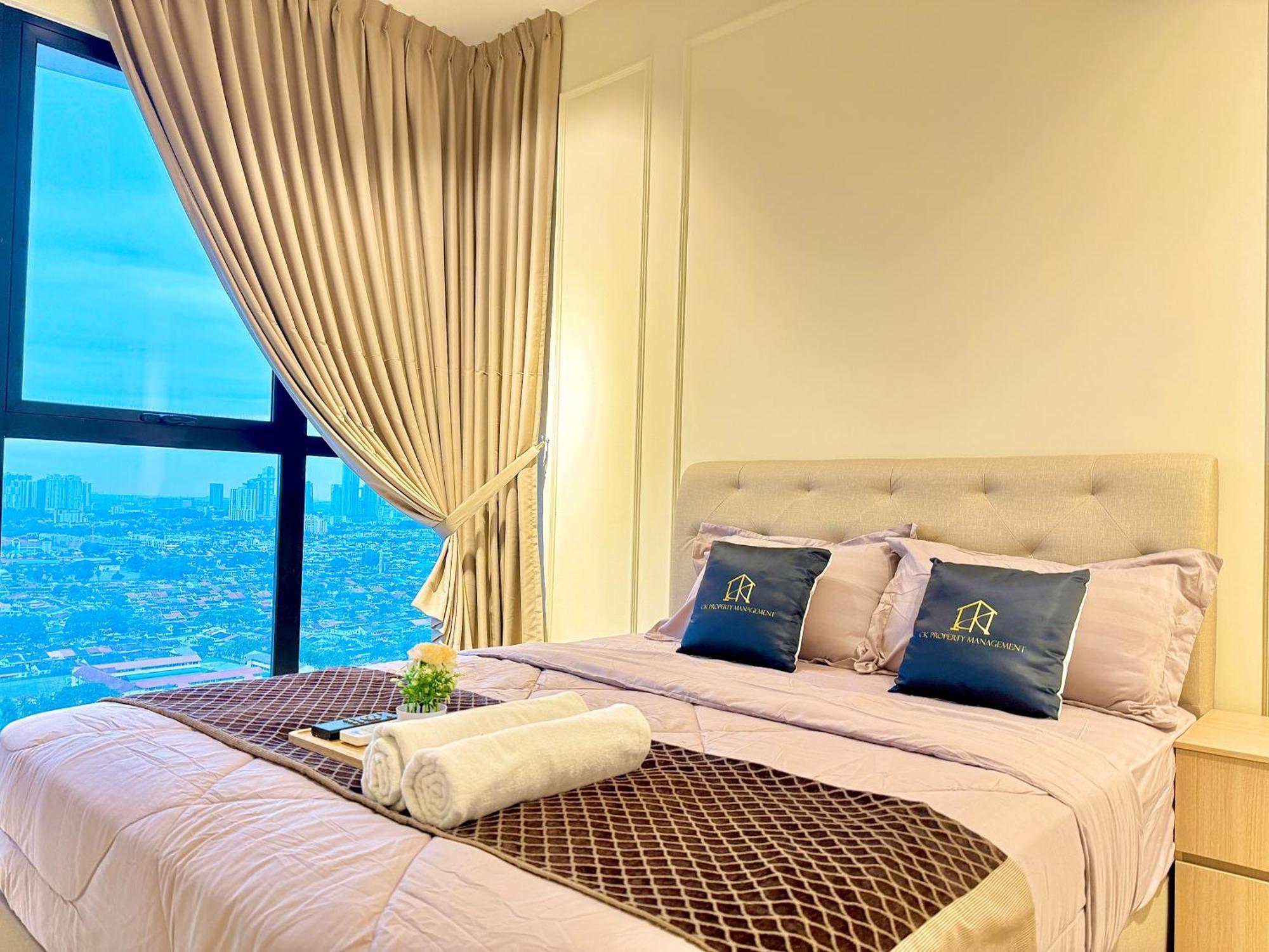 Southkey Mosaic Mid Valley By Luxecocoo Ck * Johor Bahru